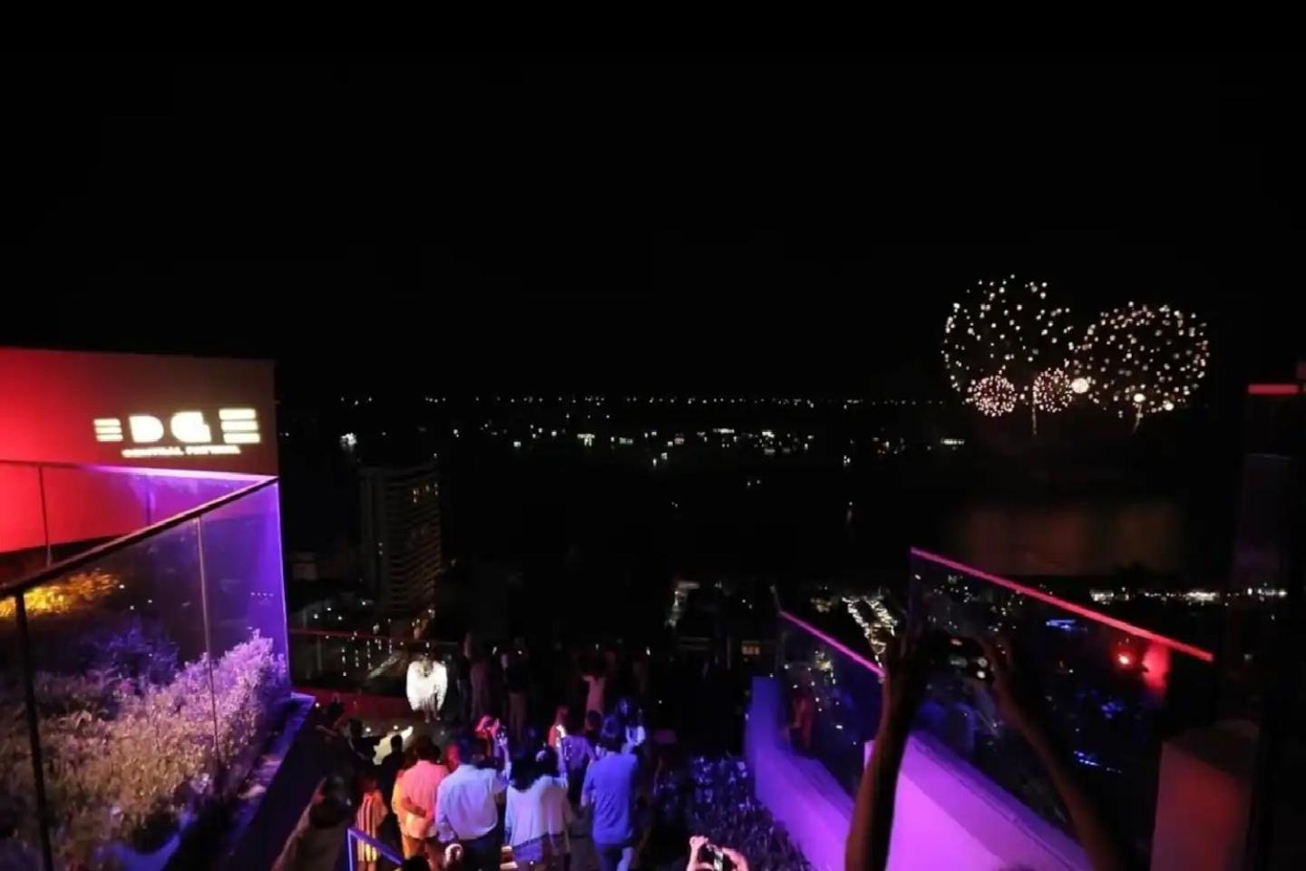 Appartamento With Roof Pool