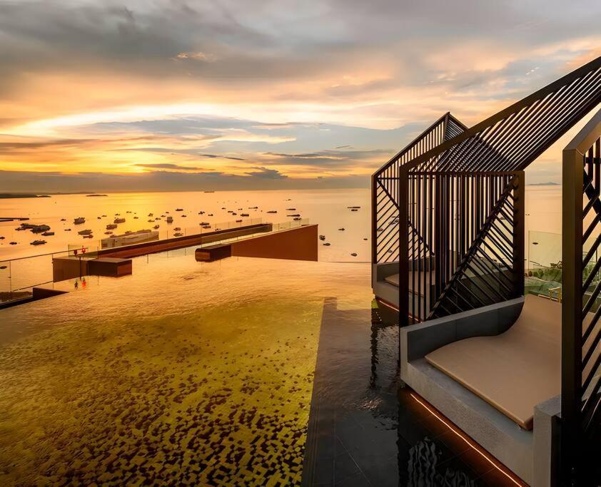 With Roof Pool Appartement